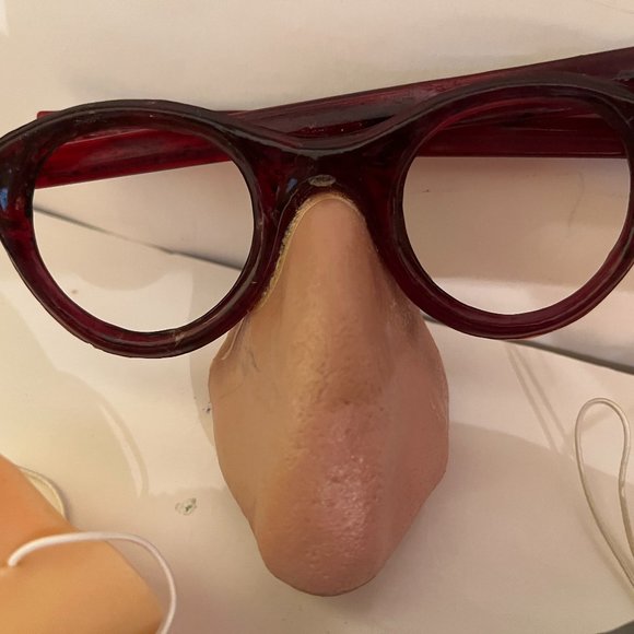 Halloween Rubber Facial Features - Picture 4 of 11